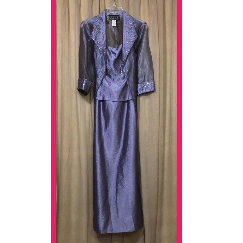 Elegant Sparkling gown (petite)